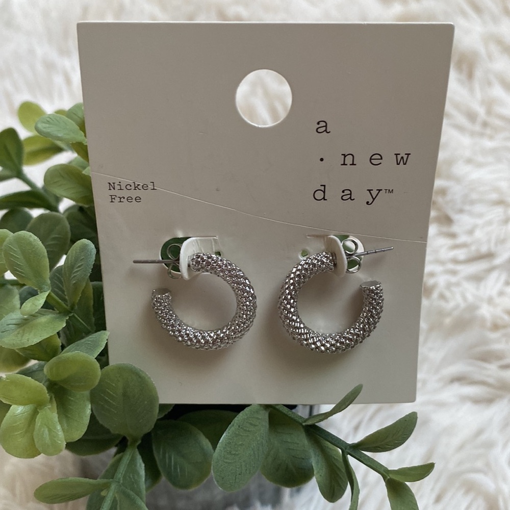 A New Day Open Weave Hoop 💗 Silver - Picture 2 of 11
